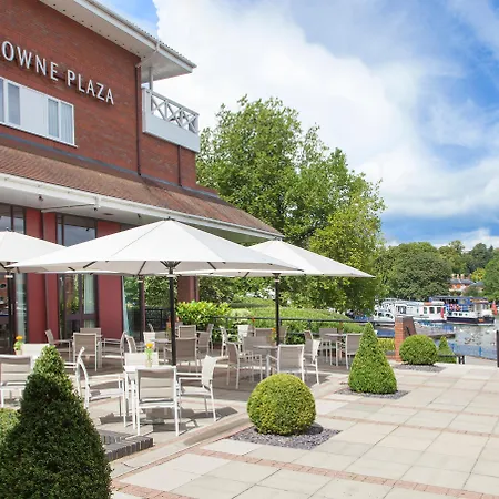 Crowne Plaza Reading-3