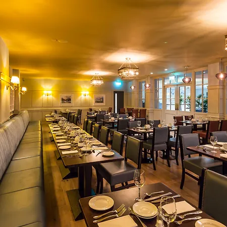 Bonnington Hotel & Leisure Centre-2