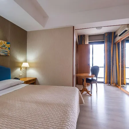 Quality Hotel Rouge Et Noir-2