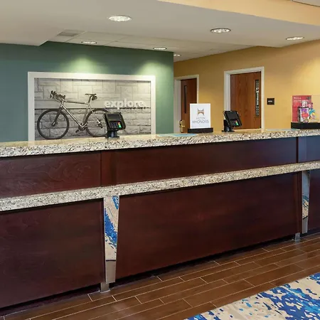 Hampton Inn East Lansing-3