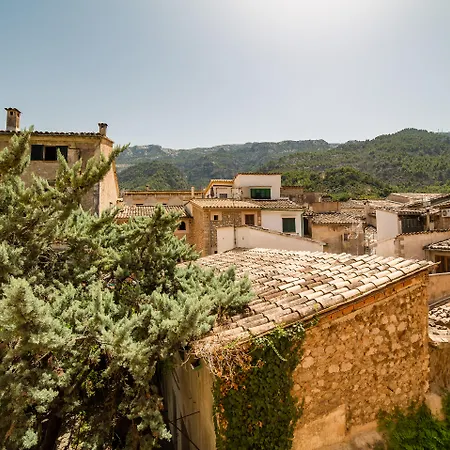 Hotel Ca'L Bisbe-3