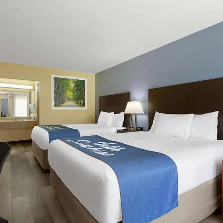 Days Inn By Wyndham Greensboro Airport-2