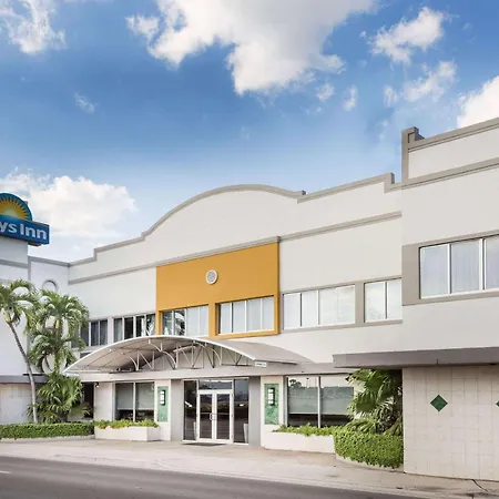 Days Inn By Wyndham Miami Airport North-3