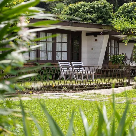 Fish Tail Lodge-2
