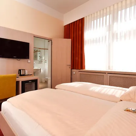 Hotel Adria Muenchen-3