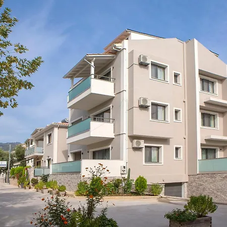 Zisis Suites-3