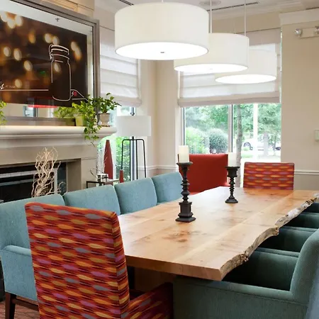 Hilton Garden Inn Secaucus/Meadowlands-3