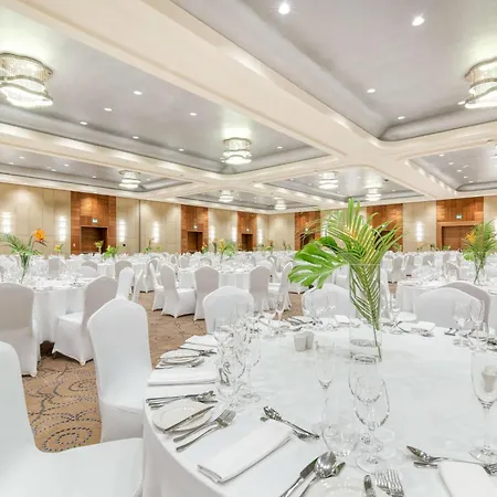 DoubleTree by Hilton Krakow Hotel&Convention Center-3