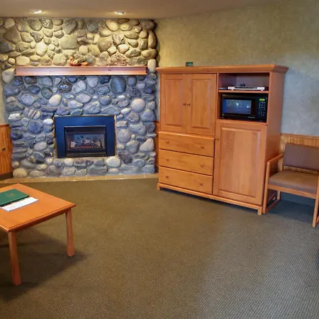 Poulsbo Inn & Suites-2