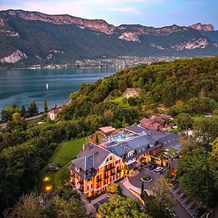 Les Trésoms Lake&Spa Resort-3