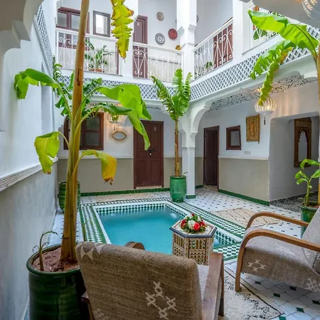 Riad Les Dunes And Spa-3