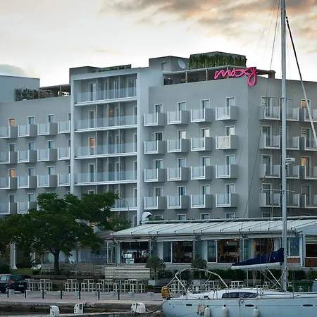Moxy Patra Marina-2