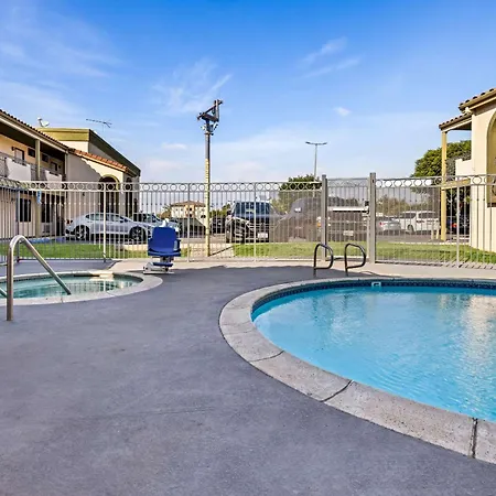 Rodeway Inn Santa Ana - Garden Grove-2
