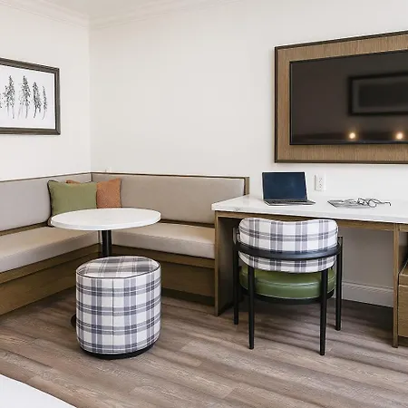 The Woodrose- Newly Renovated-3