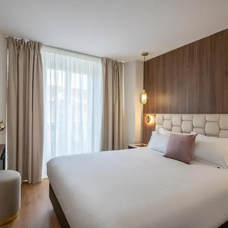 Le Cetai Cannes Beach Hotel-3