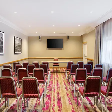 Leonardo Hotel Inverness-3