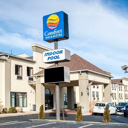 Comfort Inn & Suites Hazelwood - St Louis-3