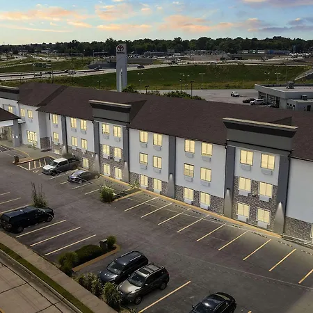 Comfort Inn & Suites Hazelwood - St Louis-2