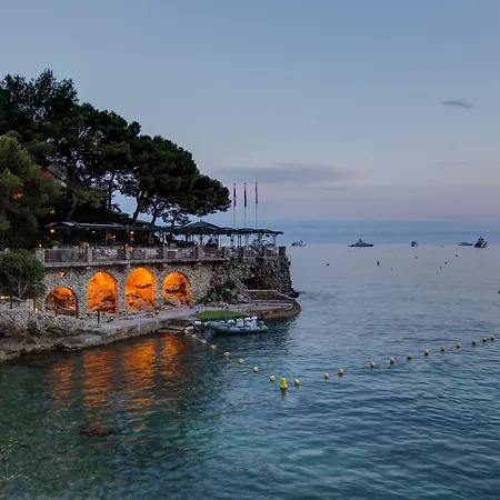 Monte-Carlo Beach-2