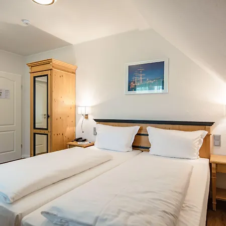 Hotel Zum Zeppelin Hamburg-3