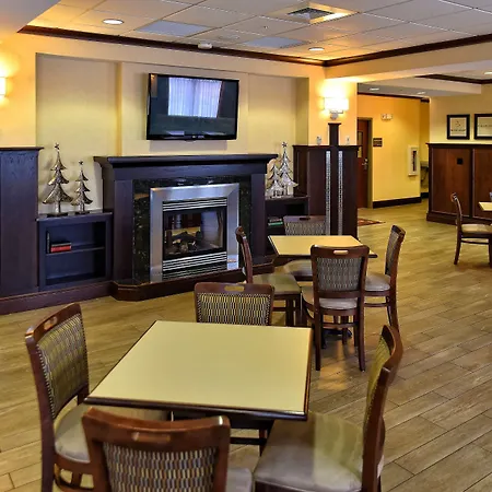 Hampton Inn Geneseo-3
