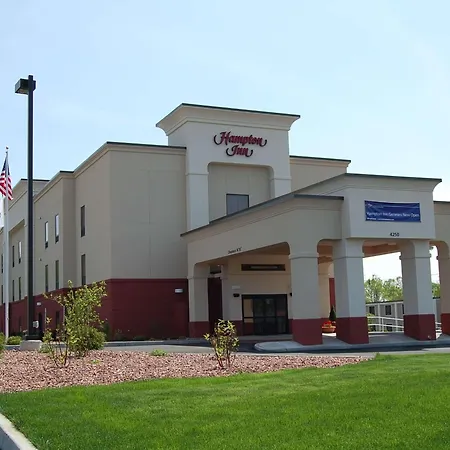 Hampton Inn Geneseo-2
