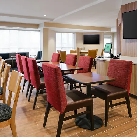 Towneplace Suites By Marriott Kansas City Airport-3