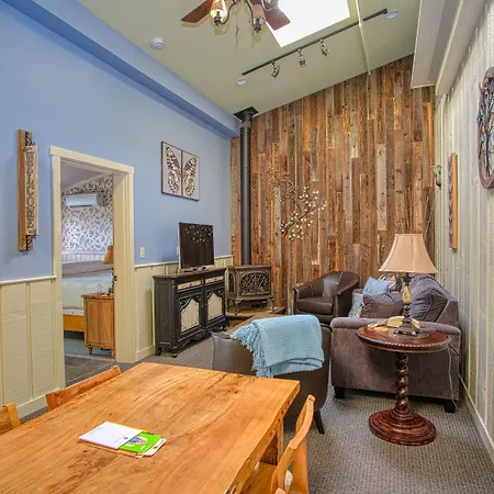 Country Willows Inn (Adults Only)-3