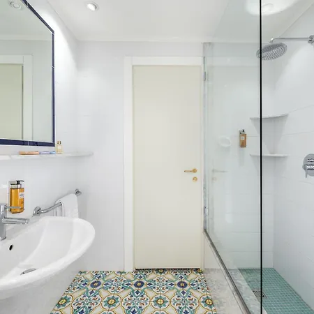Residence L'Ulivo - Apartments In The City Center, With Fitness, Squash & Private Parking-2
