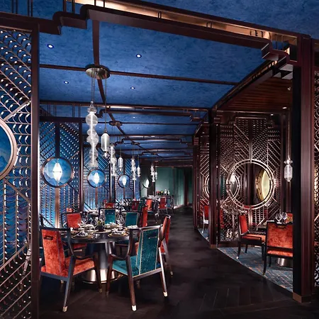 The Londoner Hotel-3
