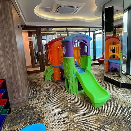 Safi Royal Luxury Metropolitan-3
