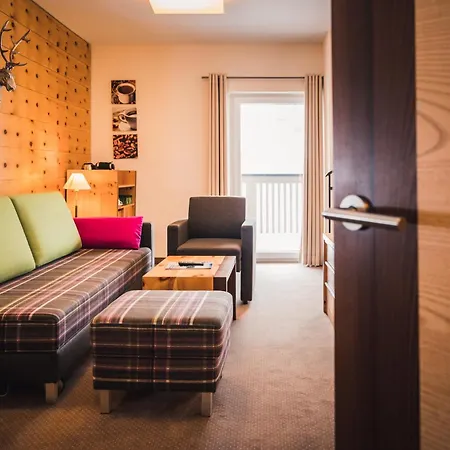 Hotel Enzian - Adults Only-3