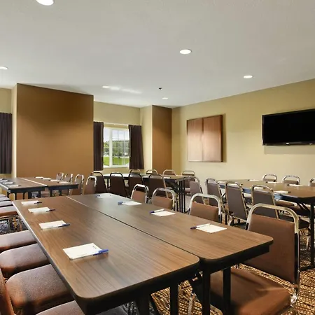 Microtel Inn & Suites By Wyndham Williston-2