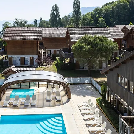 Résidence Odalys Les Chalets d'Evian-3