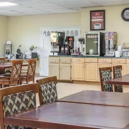 Econo Lodge Dalton West-3