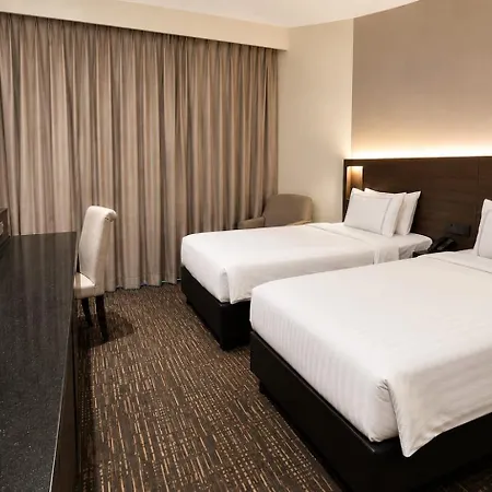 Hotel Royal Queens-3