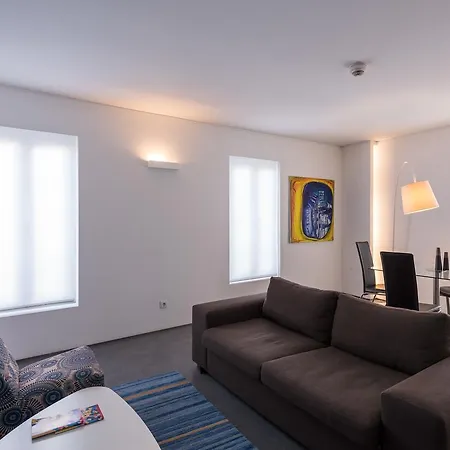 Apartments Pateo - Lisbon Lounge Suites-3