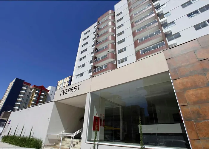 Aluguéis de temporada: Everest Flat Service