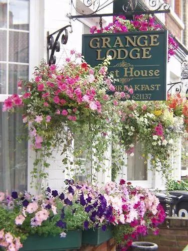 Centraal gelegen hotel: Grange Lodge