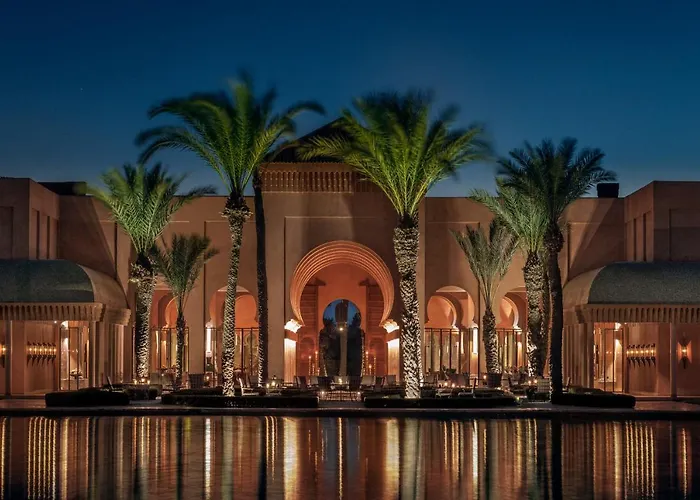 Luxury hotel only: 