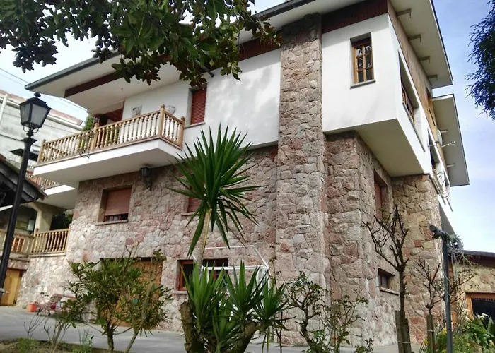  La Costana