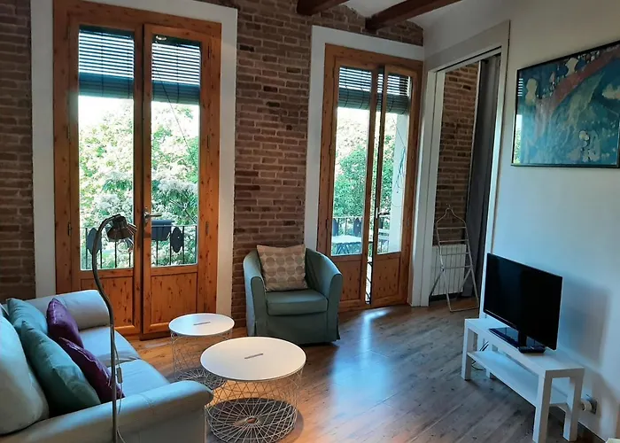 Apartment: Olympic Village