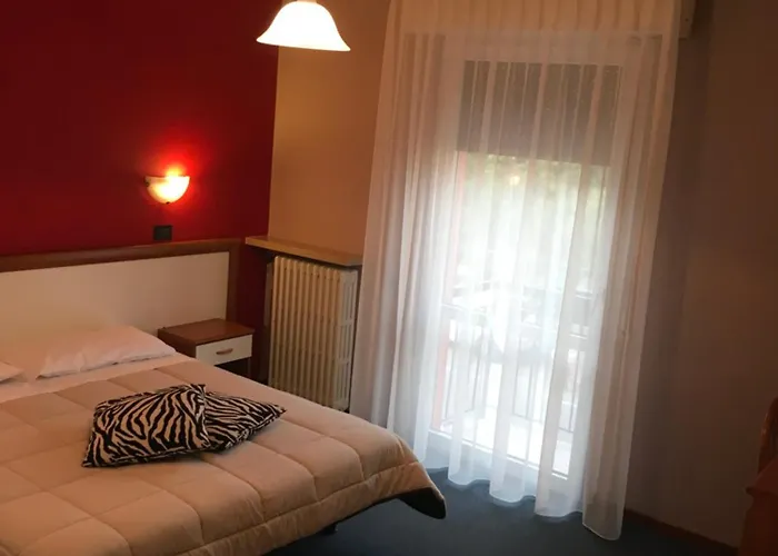 Cheap hotels Cortina