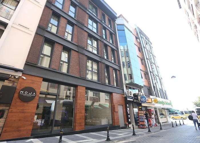 3 sterren hotel: Moja City Hotel