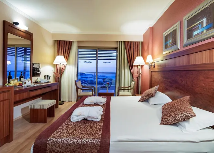 Alba Royal (Adults Only)