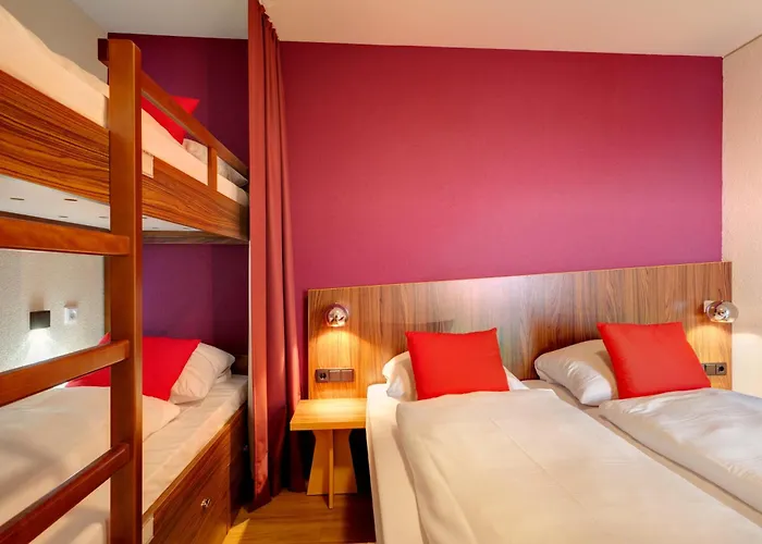 Hotel con vistas: Meininger Hotel Frankfurt Main / Airport