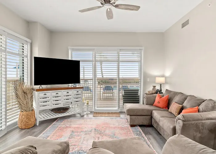 Vacation home: Sunrise Beach Resort V