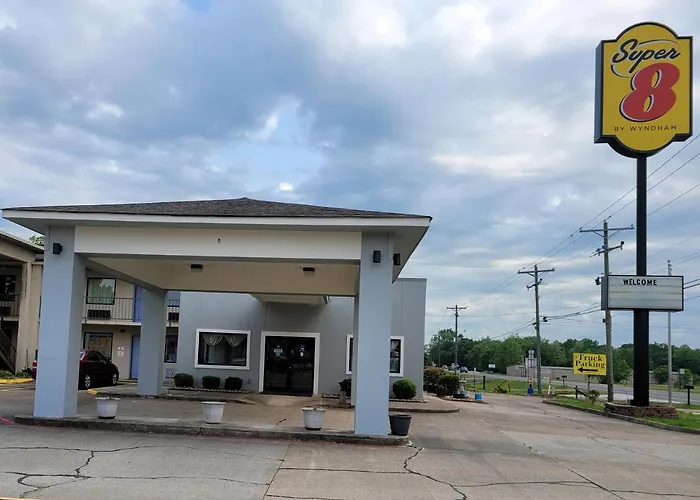 Motel: Super 8 By Wyndham Arkadelphia Caddo Valley Area