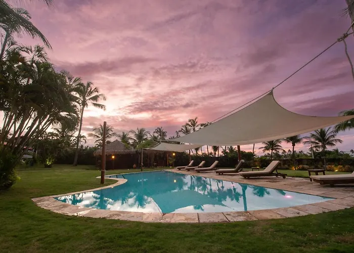 Villa 8 suites 30 pessoas