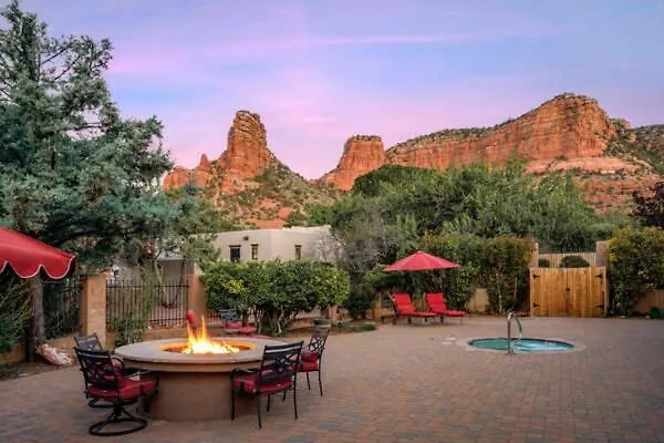 Jacuzzi hotel: Adobe Village Inn